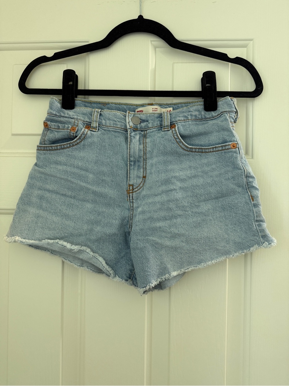 Levi’s Casual Light Blue High-Rise Denim Shorts